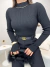 Blusa cacharrel tricot premium - detalhe dedinho - preto