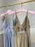 Vestido midi de alcinha em viscolinho - pistache - Amor de Peça - Looks Femininos Estilosos, Loja de Roupa Feminina Online