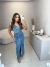 Saia jeans midi com fenda assimétrica - lavagem média - Amor de Peça - Looks Femininos Estilosos, Loja de Roupa Feminina Online