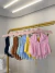 Blusa com babados frontais no crepe premium e amarração - marrom na internet