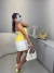 Imagem do Blusa com babados frontais no crepe premium e amarração - amarelo