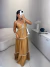 Vestido longo fluido com camadas e amarração no busto - caramelo na internet