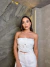 Cropped alfaiataria tomara que caia com aplicação de flor e pedrarias - branco - Amor de Peça - Looks Femininos Estilosos, Loja de Roupa Feminina Online
