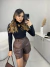 Short de couro pu com elástico no cós - marrom na internet