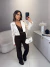 Calça jeans wide leg marrom escuro na internet