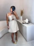 Vestido curto com amarração e aplicação de flor no busto - nude - comprar online