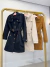Sobretudo trench coat com botões dourado - preto na internet