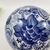 Bola Decorativa Porcelana Arabesco Azul e Branca 10cm - loja online