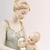 Estátua Mãe e Filho Verde Cadeira 24x19x13cm Estatueta Decor - Inigual - Loja de Decoração, Plantas Artificiais, Presentes, Utilidades, Mesa Posta e decoração de Páscoa e Natal