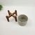 Vaso Decorativo Cinza Com Suporte De Madeira 20x16cm na internet