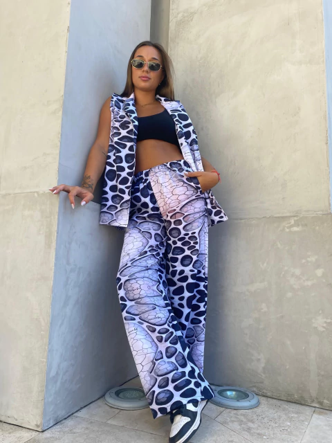 Conjunto PETRA - Chaleco y Pant - comprar online