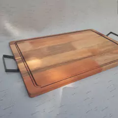 A28 - Tabla de Eucalipto alistonado con Manijas de Hierro en internet