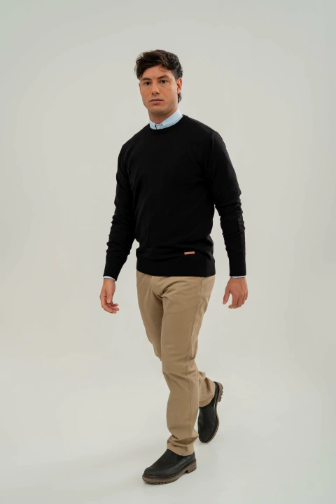 Sweater negro Unquillo