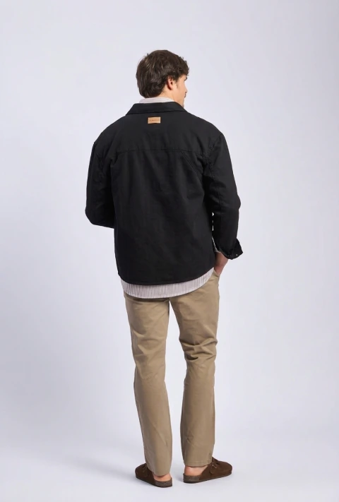 Campera Valle Encantado Negro en internet