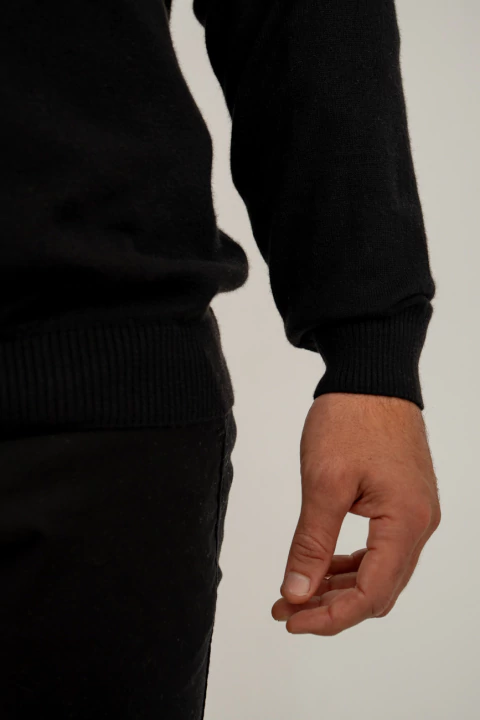 Sweater Villa Allende - Negro - tienda online