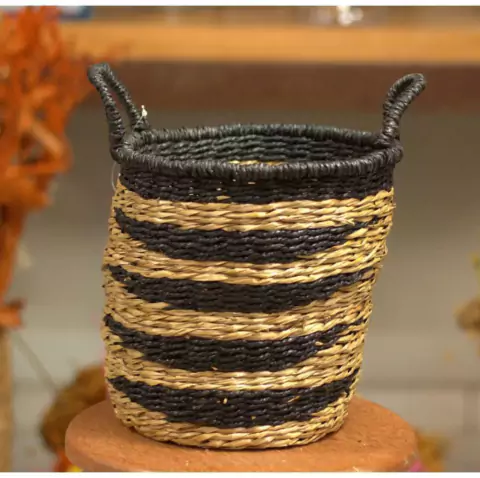 Cesto Redondo Decorativo de Palha Fibra Natural Seagrass Rústico Feito a Mão Preto 23x21cm