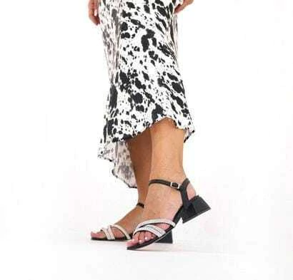 Art. 209 Cuero Negro/Plata