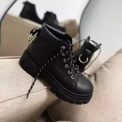 Matrix Cuero Negro