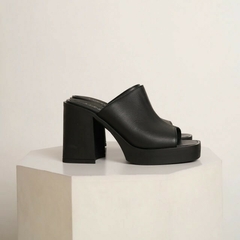 Sakura Cuero Negro - comprar online