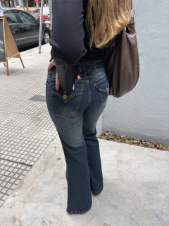 Jean 2000 TB