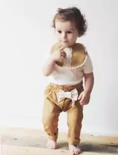 Babero Clara en internet