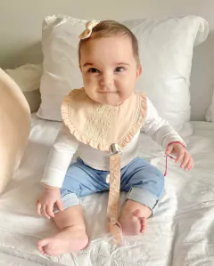 Babero Maria en internet