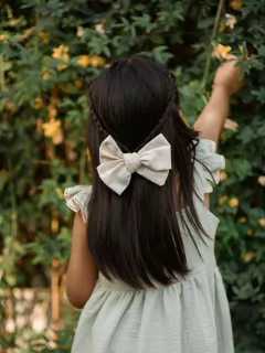 Moño Felisa grande en internet