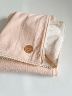 Imagen de Manta Clara Valencia con pompon