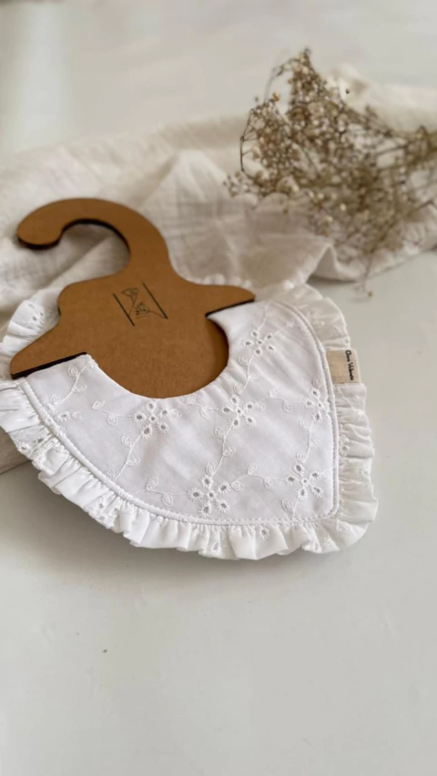 Babero Luisa Broderie - comprar online