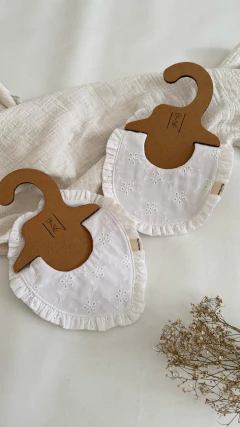 Babero Luisa Broderie en internet