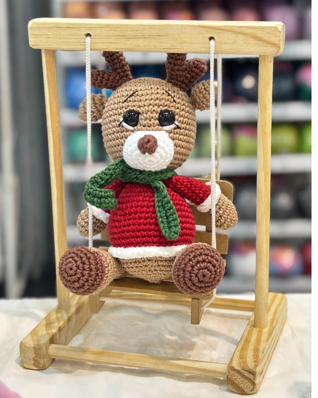 Balancinha ou Balanço em Pinus e MDF com suporte fixo