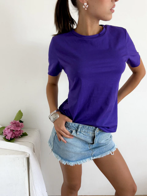 Imagen de Remera jersey lisa escote redondo Circle