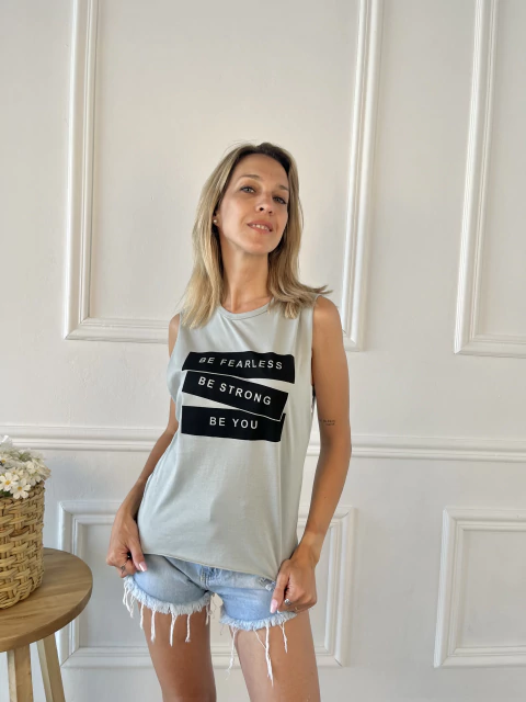 Musculosa algodón al corte sisa cavada Fearless - comprar online