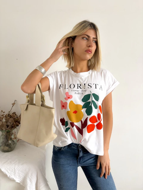 Remera amplia manga rebatible Florista - comprar online