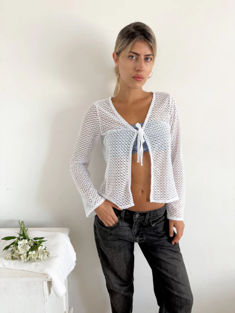 Blusa tipo crochette escote en V y tira para anudar Hurdal - comprar online