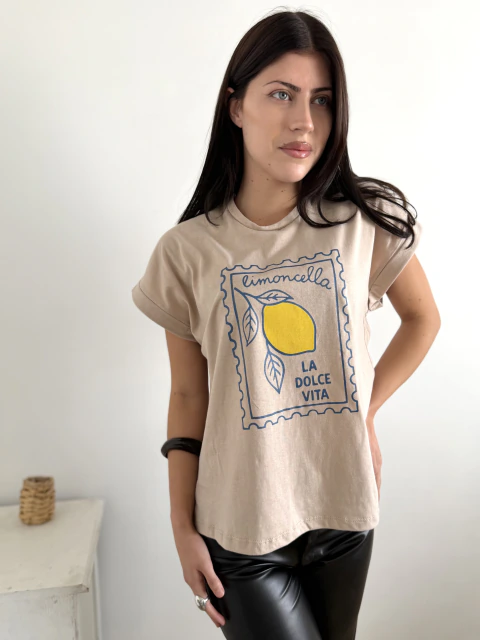 Remera amplia manga rebatible Limonada Dolce en internet