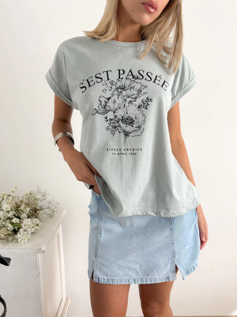 Remera amplia manga rebatible Passe - comprar online