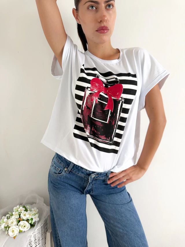 Remera amplia manga rebatible Perfume