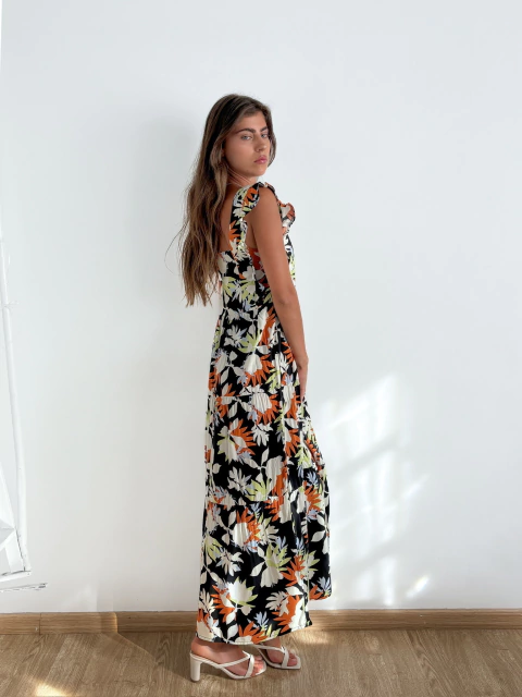 Vestido largo amplio fibrana con breteles anchos escote cuadrado y volados Porto