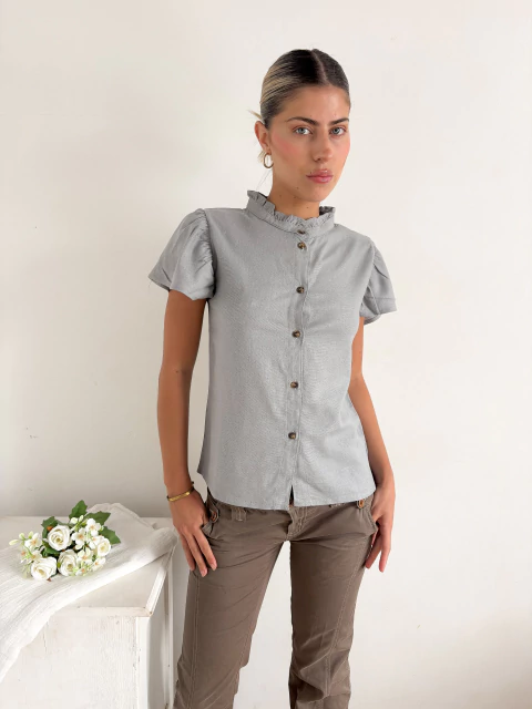 Camisa lino sastrero volado en cuello y manga mariposa Shaker - comprar online