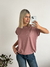 Remera amplia manga rebatible Stay close en internet