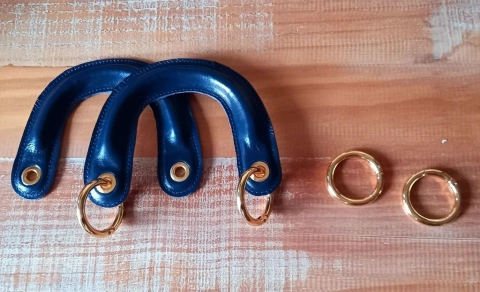 alça Diore azul marinho mosquetão dourado