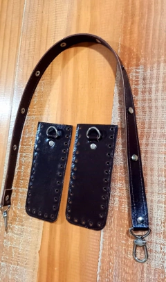 conjunto couro Anette na internet