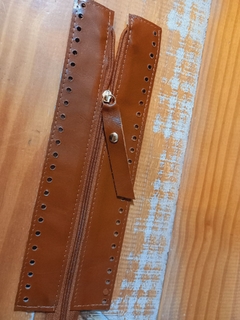 ziper 28x8 caramelo - dalumachado