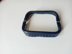 Boca de lobo revestida couro azul marinho