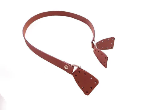 Alça detalhe couro caramelo