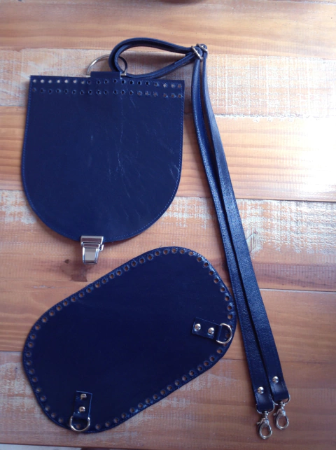 kit mochila Street couro azul marinho