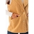 CHALECO CON RECORTES Y BOLSILLOS DE PAÑO CAMEL - tienda online