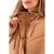 CHALECO LARGO CON CAPUCHA CAMEL