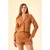 BLAZER CORTO CON BOLSILLO DECORATIVO DE LINO